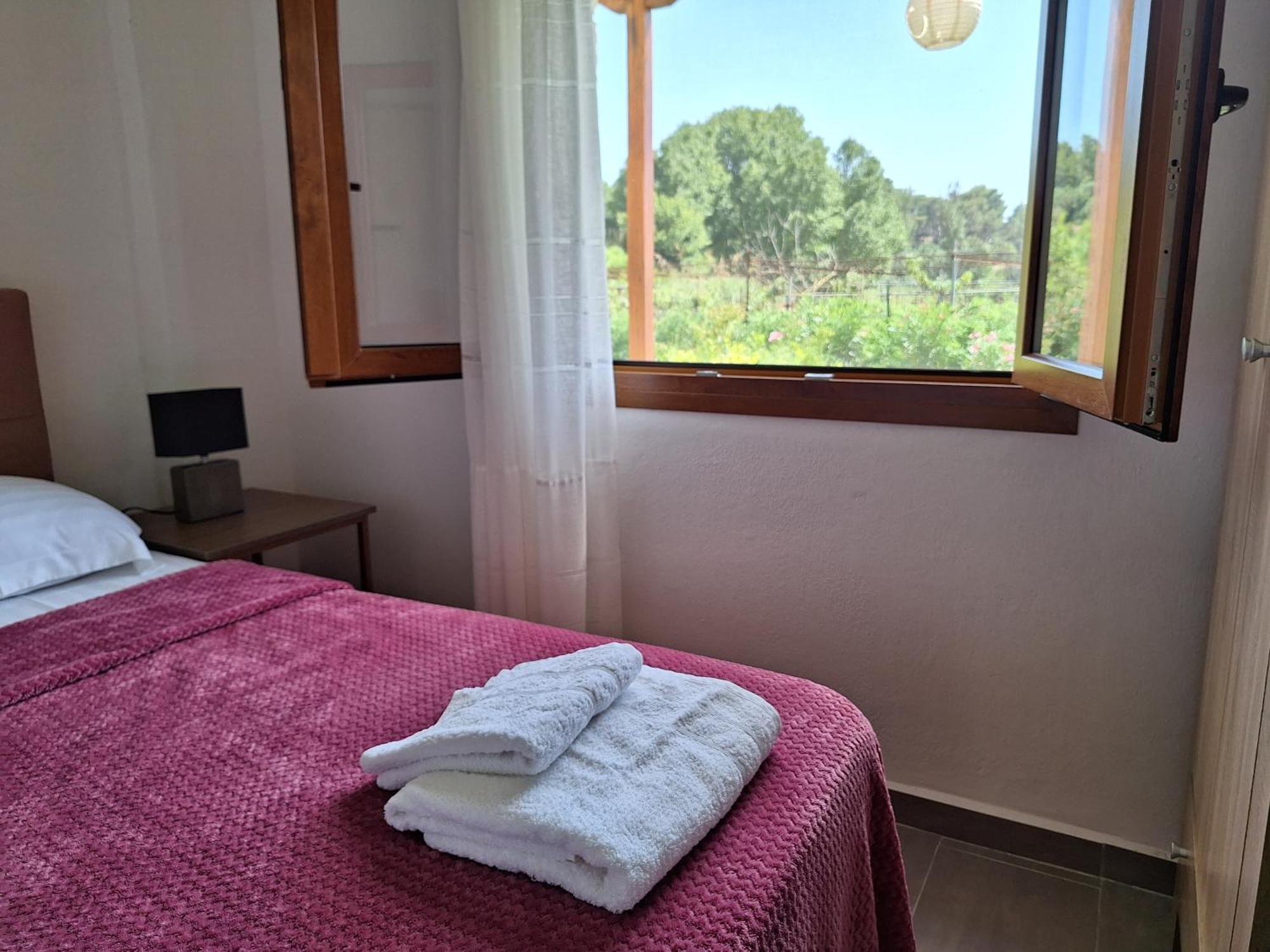 Apartamento To Petrino Spiti Possidi Exterior foto